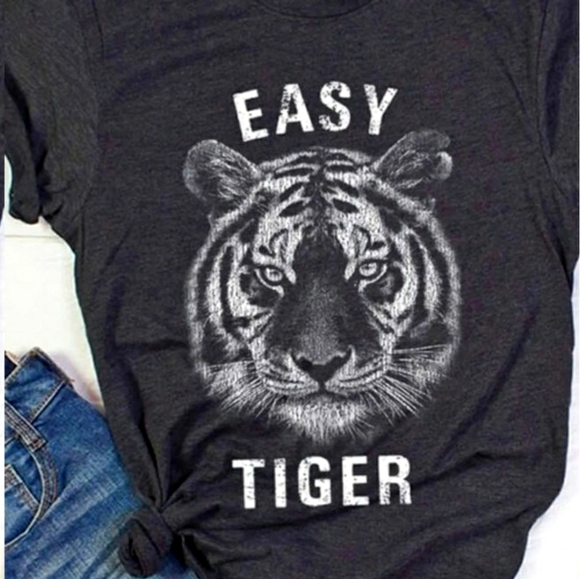 Last one! NWT "EASY TIGER" Graphic Black T-Shirt - Picture 1 of 2